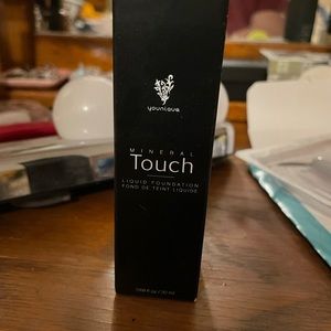 Younique Liquid Foundation